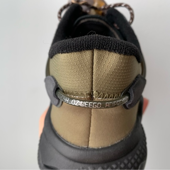 Adidas Ozweego Green and Black Size:8 Women/6 Men - Picture 7 of 8